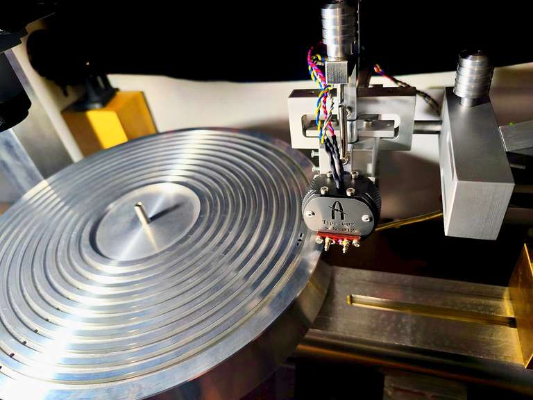 Vacuum Platter and Cutter Head