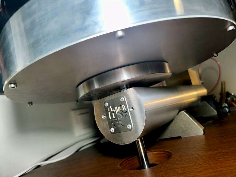 Hydrodynamic Oil-Bath Bearing Machined Directly on Lathe Bed