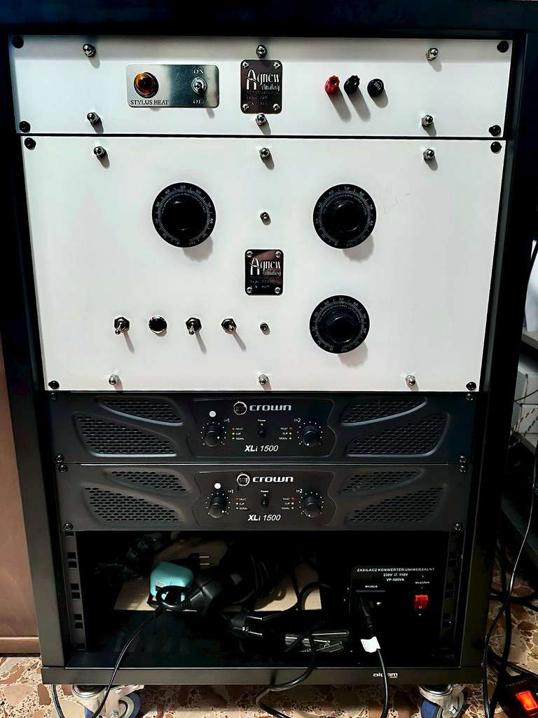Agnew Analog Type 192 Stylus Heat Supply and Type 223 Pitch Control Unit